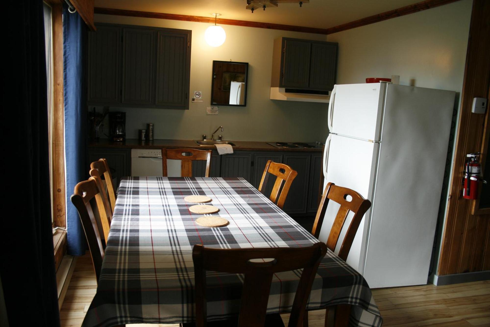 Mini-hôtel Et Sur Le