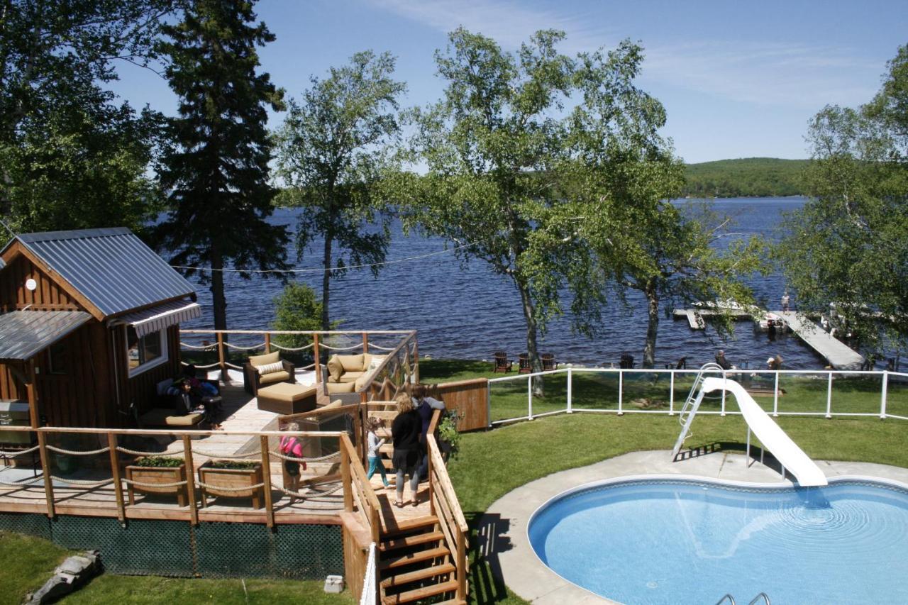 Et Chalets Sur Le Lac